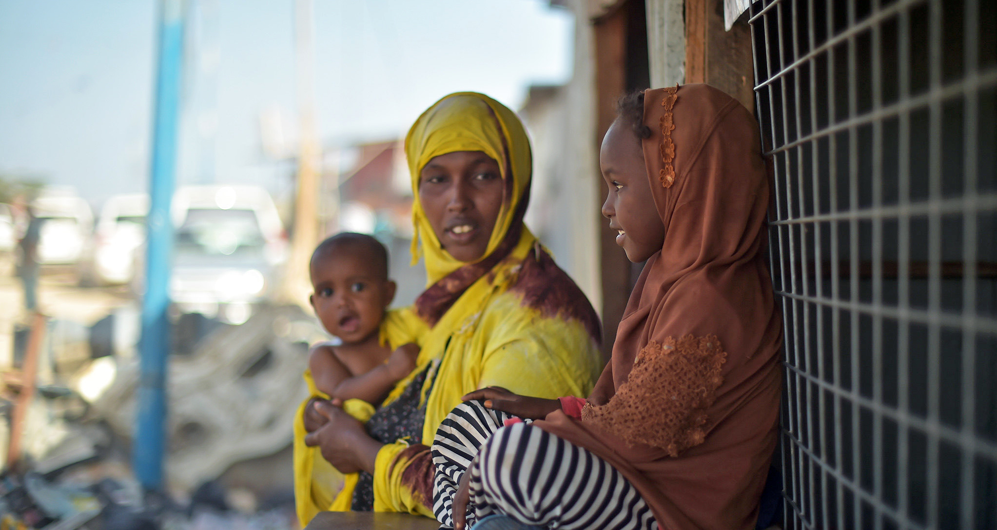 Somalia mother and children
